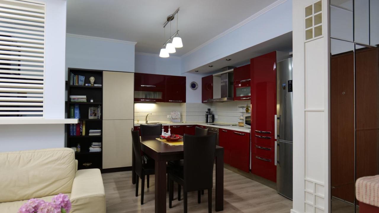 Top Location Kristi Apartments 05 Тирана Екстер'єр фото